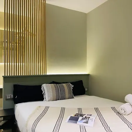 Plaza Catalunya Recently Renovated 5bd-4bth